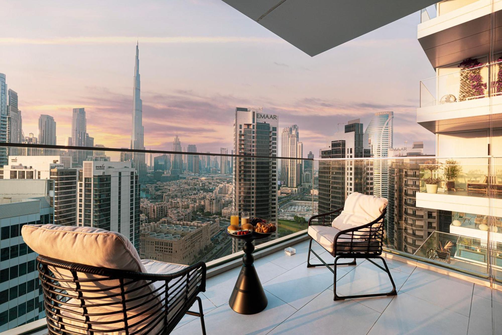 2br Burj Khalifa View, Table Game & Arcade- 26thfl *