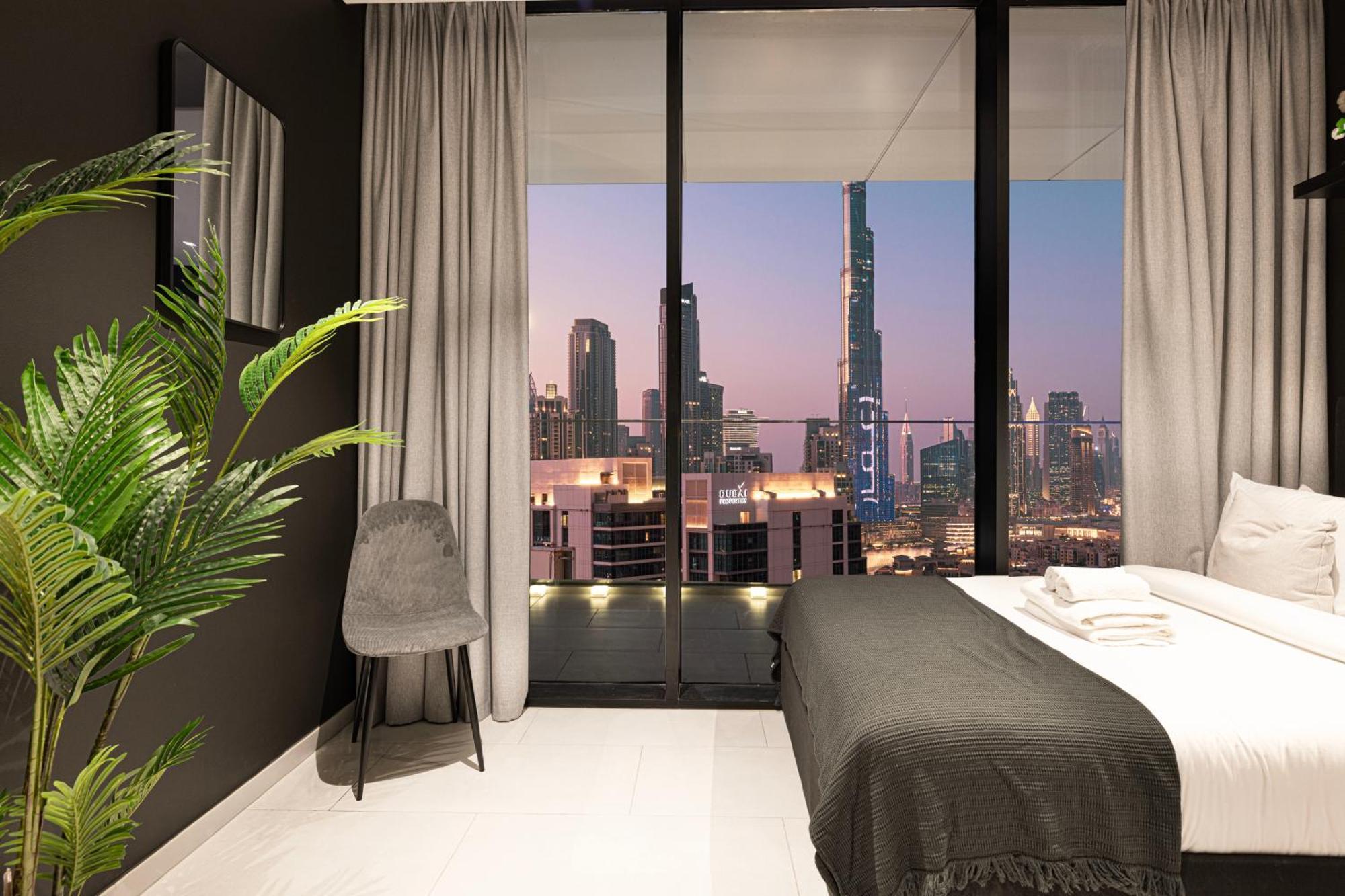 2br Burj Khalifa View, Table Game & Arcade- 26thfl * Dubai