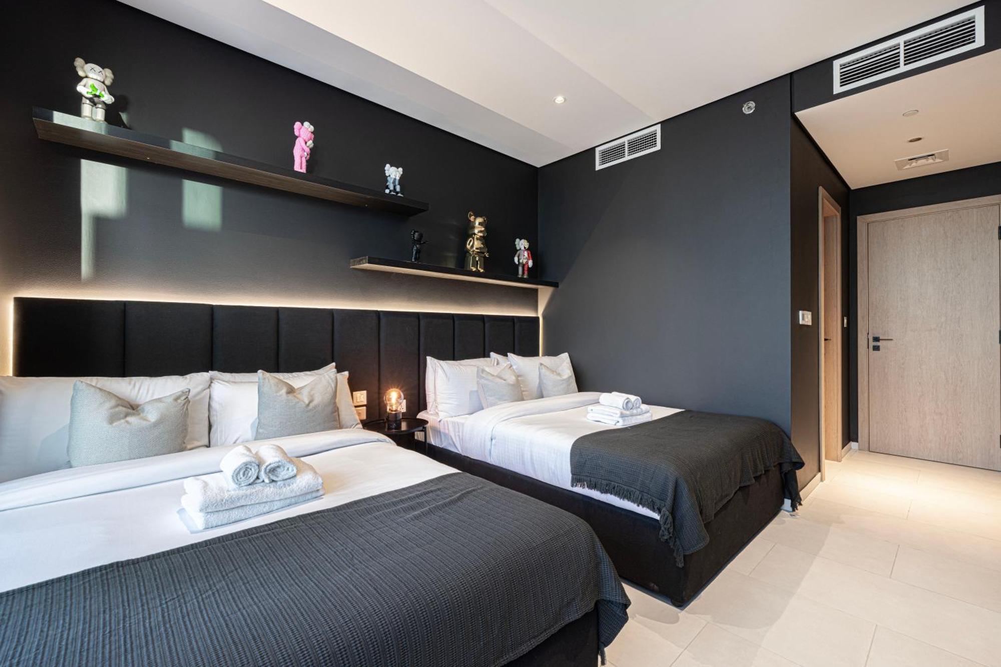 2br Burj Khalifa View, Table Game & Arcade- 26thfl Apartment *