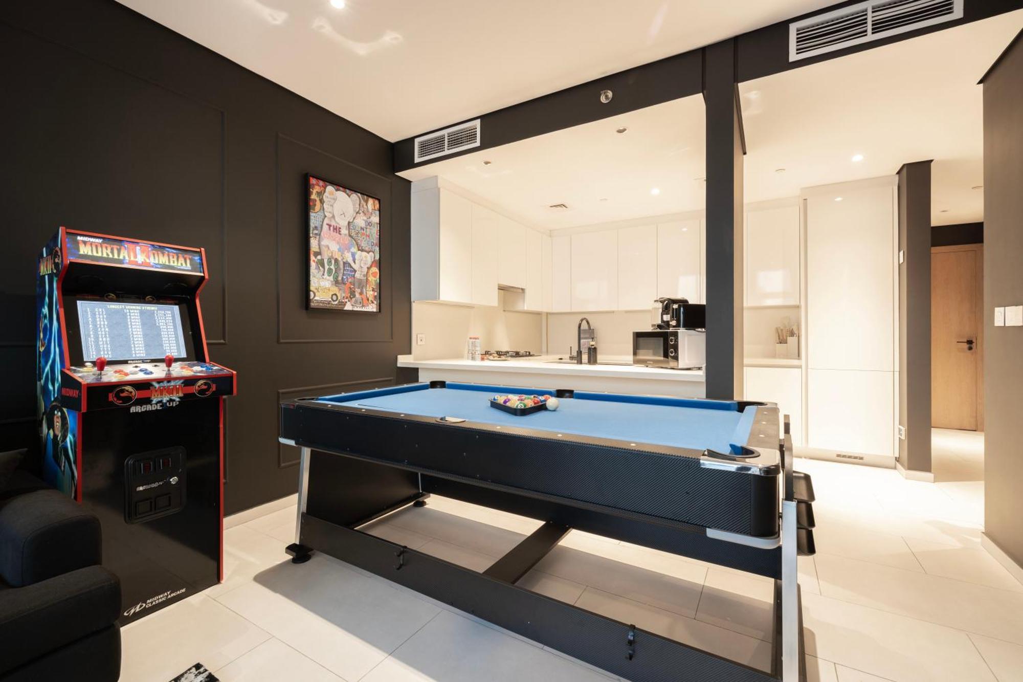 2br Burj Khalifa View, Table Game & Arcade- 26thfl *