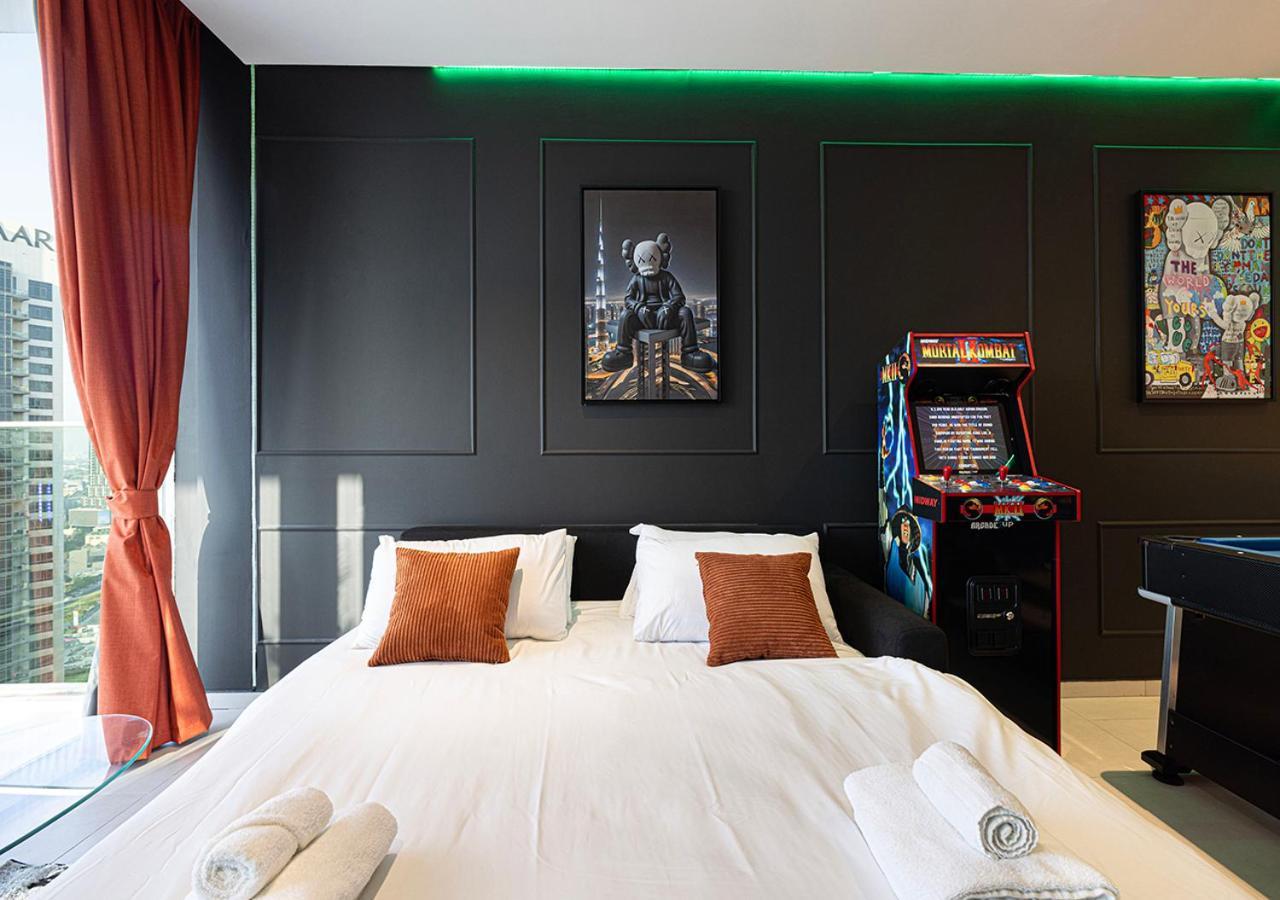 2br Burj Khalifa View, Table Game & Arcade- 26thfl Apartment Dubai