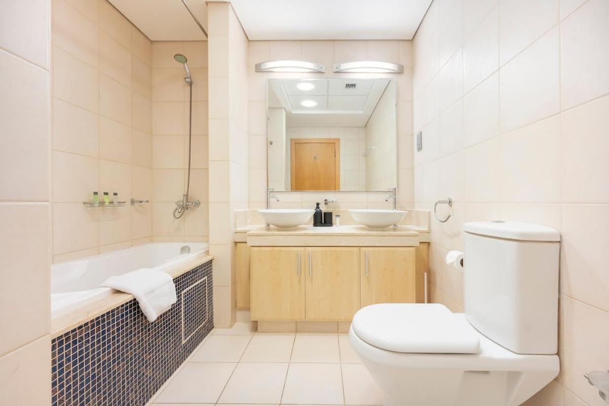3-bed Sleeps 7 In Palm Jumeirah Apartment *