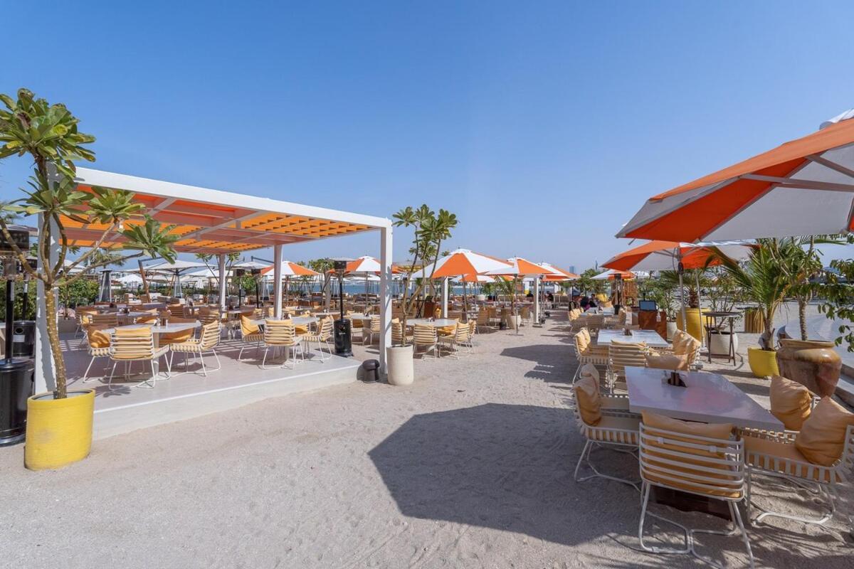 3-bed Sleeps 7 In Palm Jumeirah Apartment