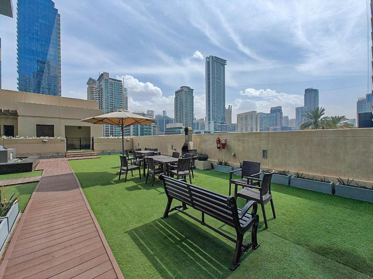 Marina Oasis Cozy 1-bed Flat With Stunning Views Apartment *