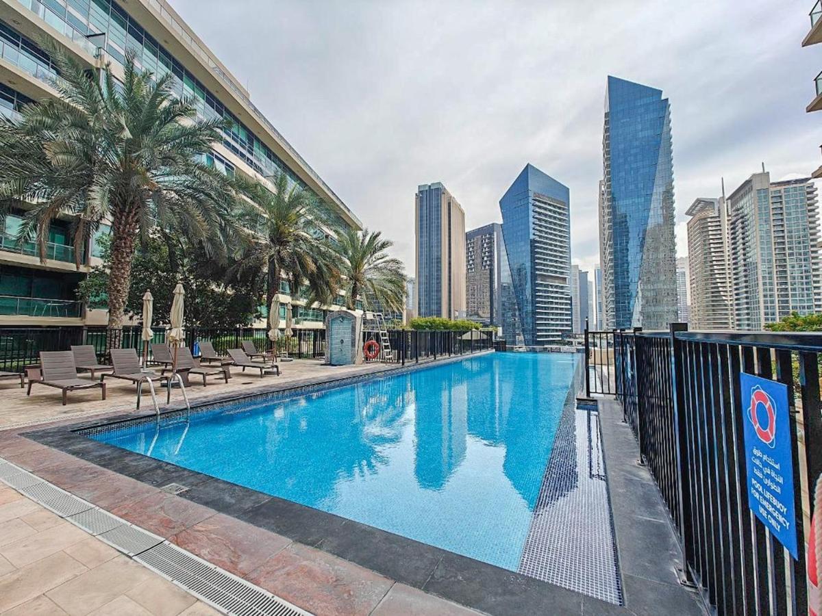 Apartment Marina Oasis Cozy 1-bed Flat With Stunning Views