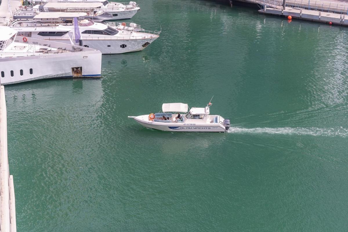 Apartment Marina Oasis Cozy 1-bed Flat With Stunning Views *