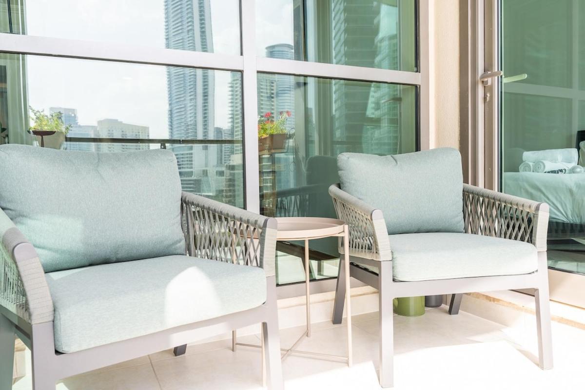 Apartment Marina Oasis Cozy 1-bed Flat With Stunning Views *