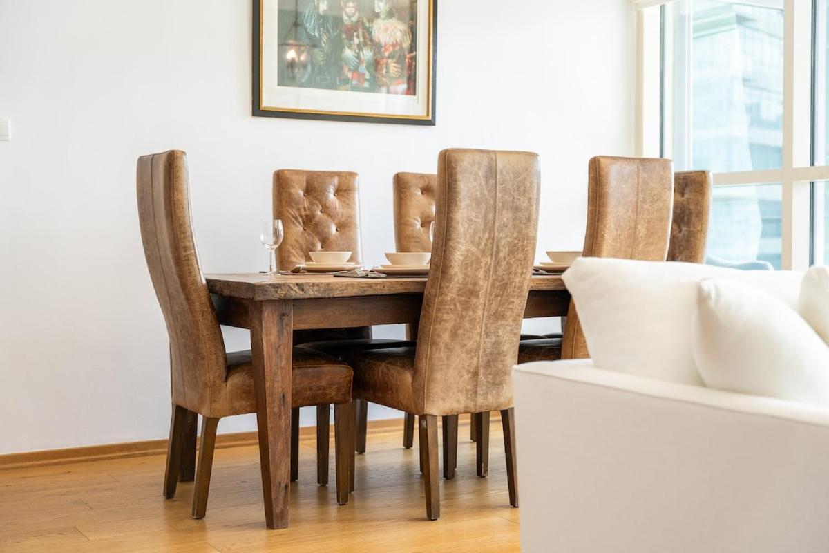 Marina Oasis Cozy 1-bed Flat With Stunning Views Apartment *
