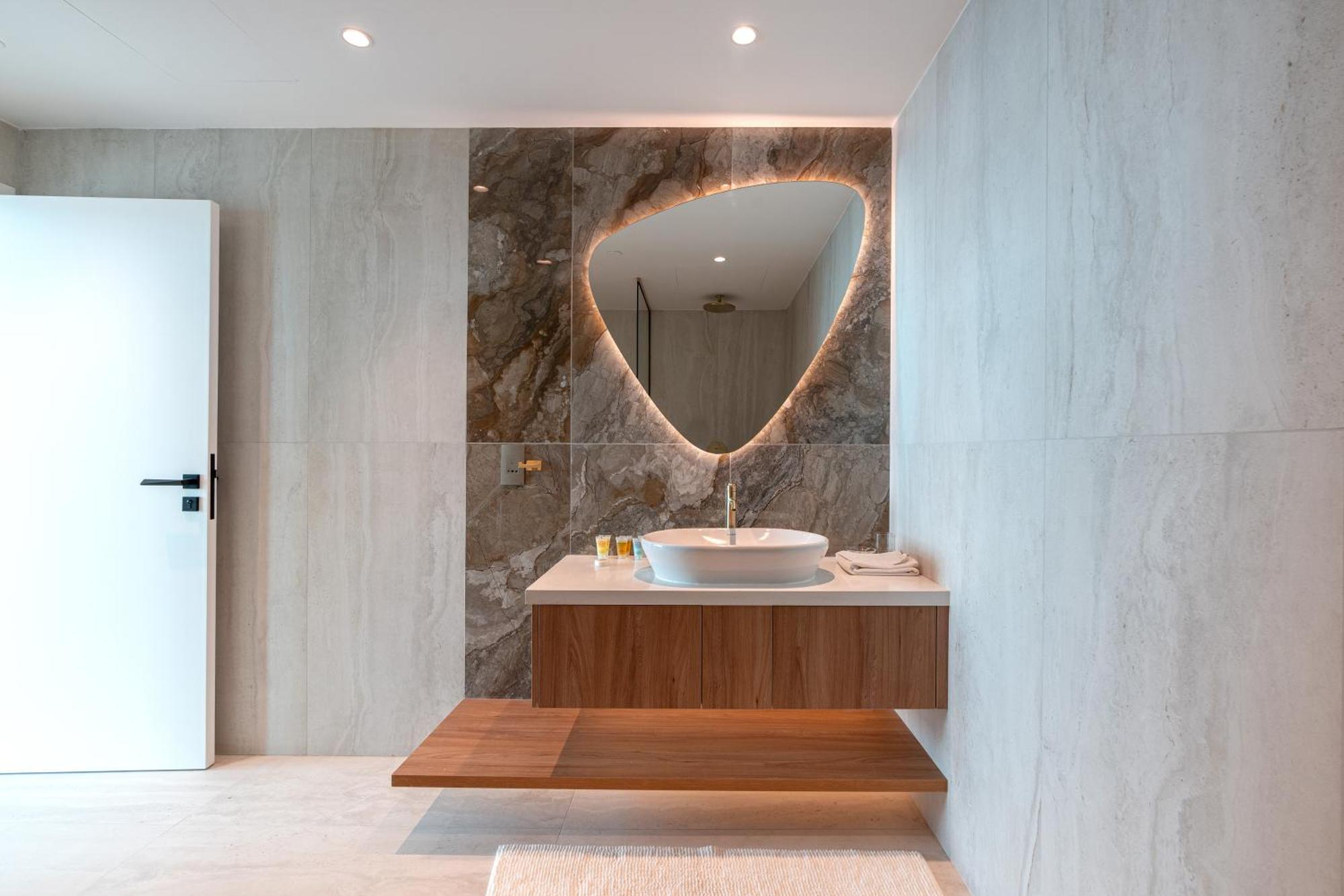 Upgraded 1br On A High Floor Of Liberty House,difc - Allsopp&allsopp Apartment