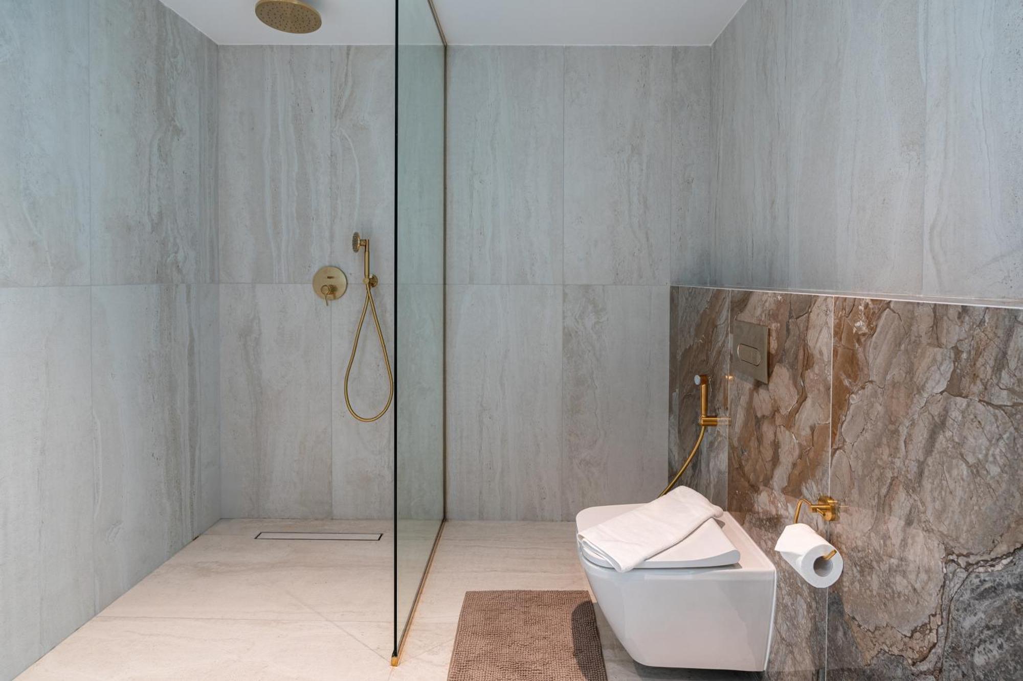 Apartment Upgraded 1br On A High Floor Of Liberty House,difc - Allsopp&allsopp *
