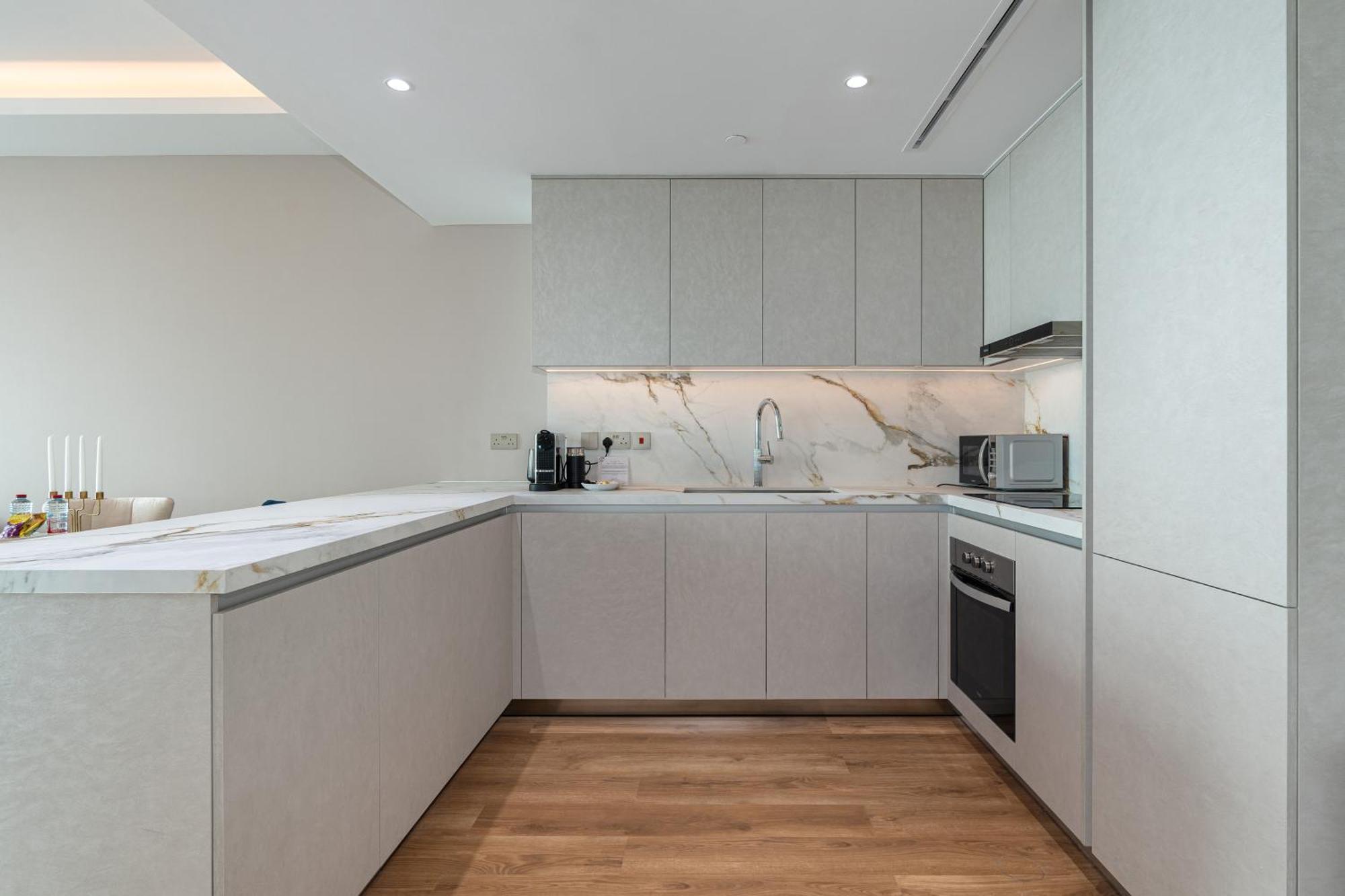 Upgraded 1br On A High Floor Of Liberty House,difc - Allsopp&allsopp *