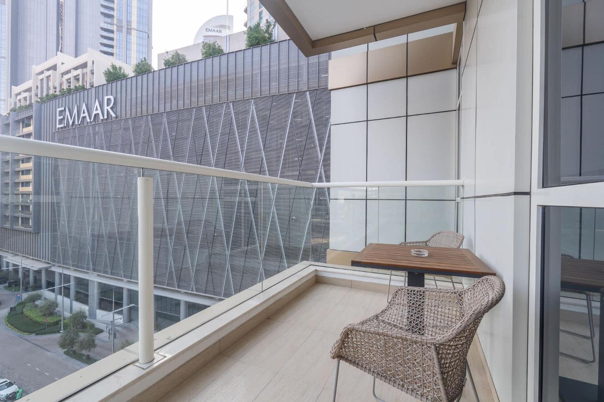 Absolutely Stunning 3 Bedroom In Downtown