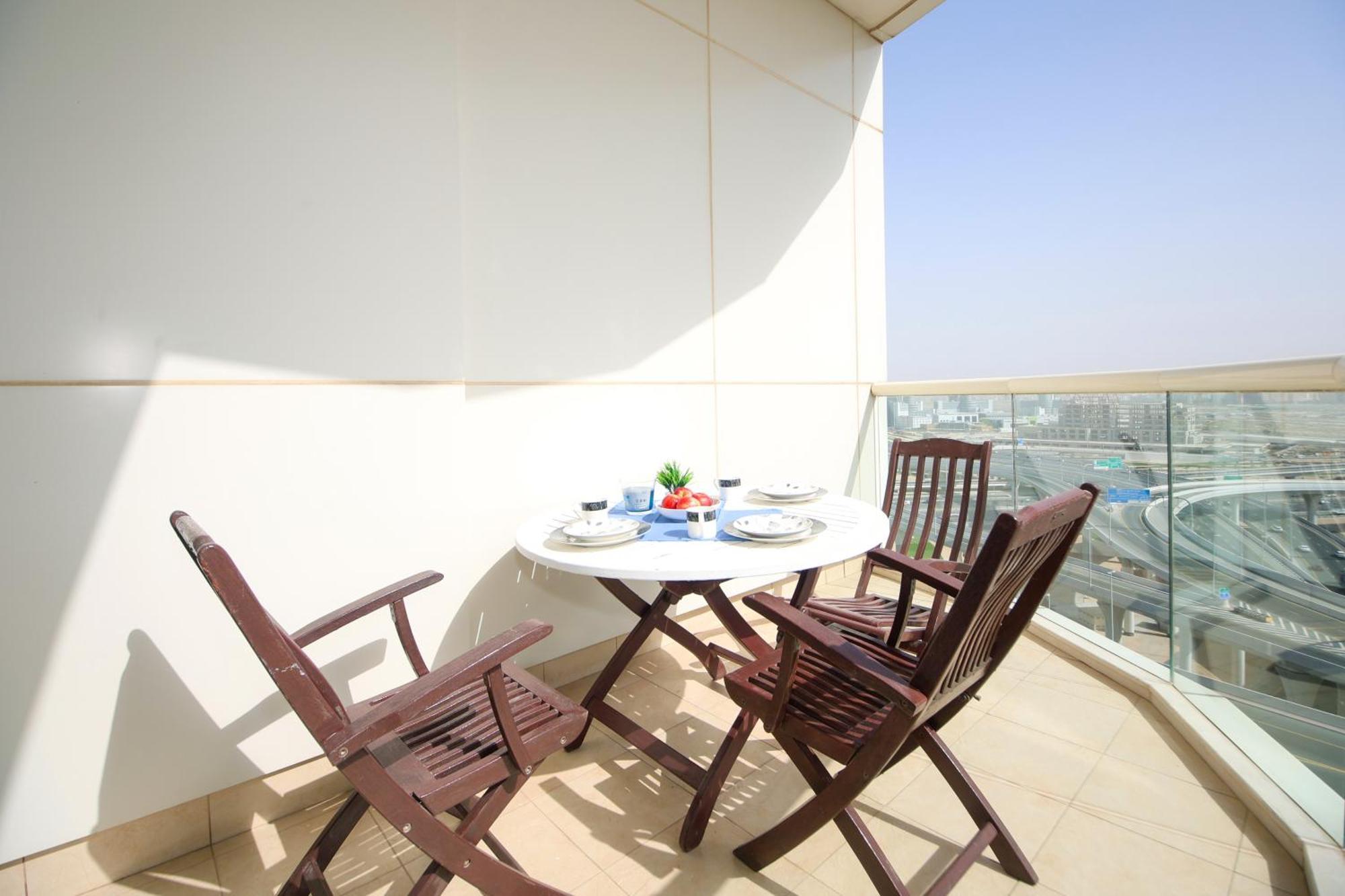 Luxurious 3b With Gorgeous Views Apartment Dubai