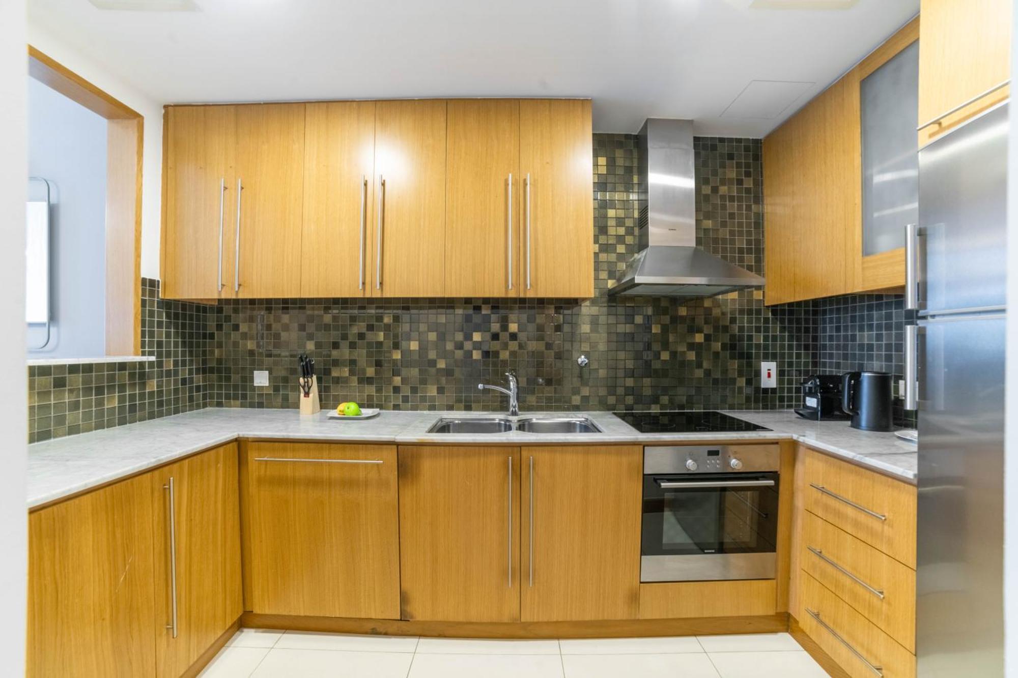 Vacay Lettings - Iris Blue Spectacular Marina View *