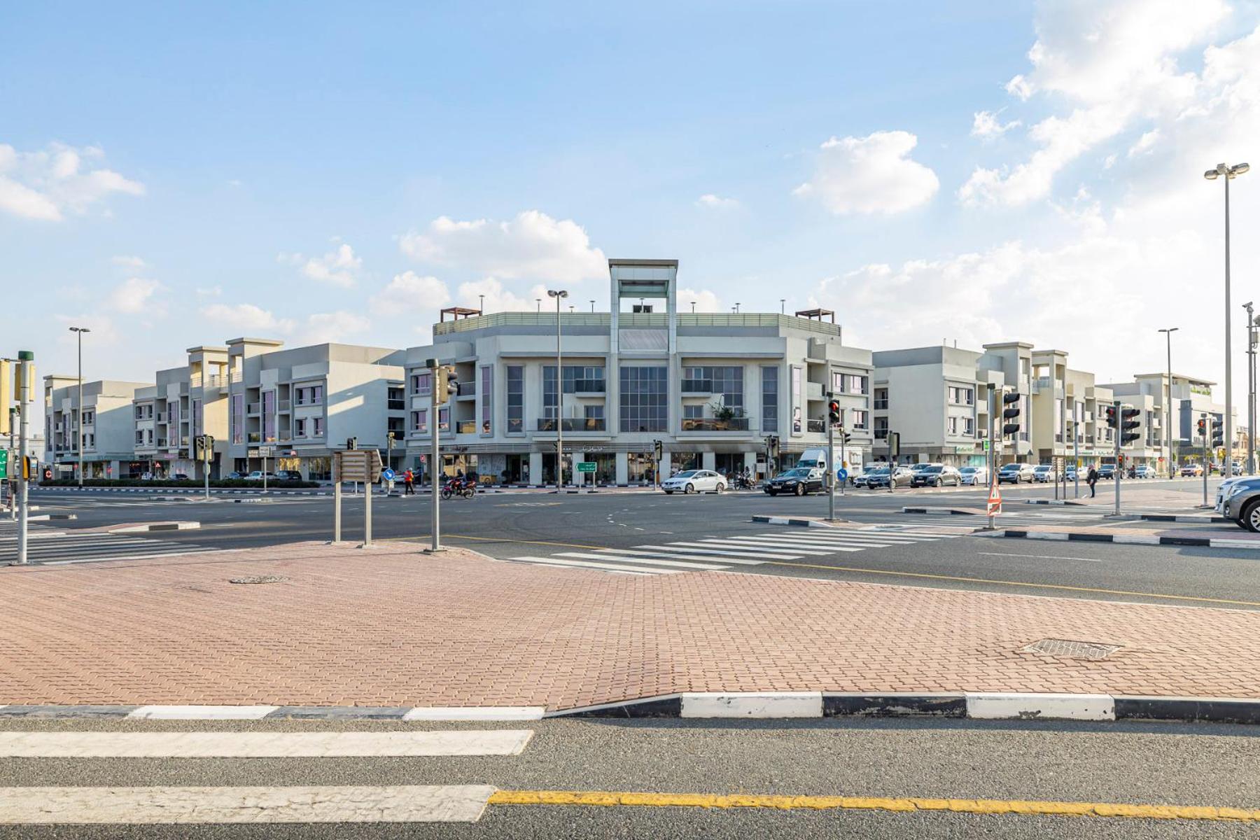 2br Api 1000 Community View Jumeirah *