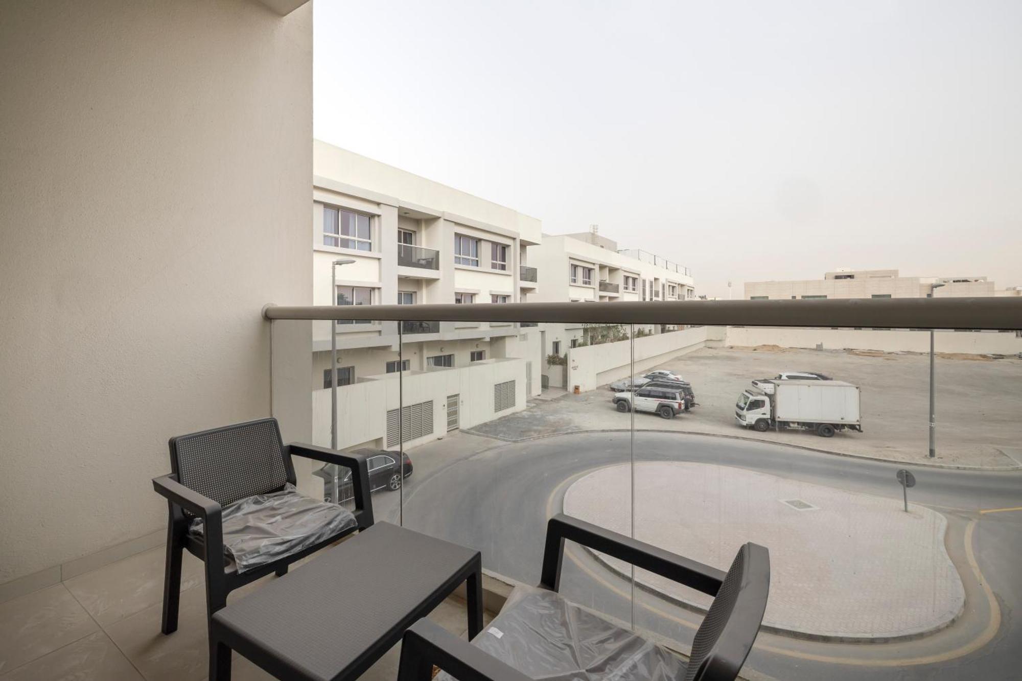 Apartment 2br Api 1000 Community View Jumeirah