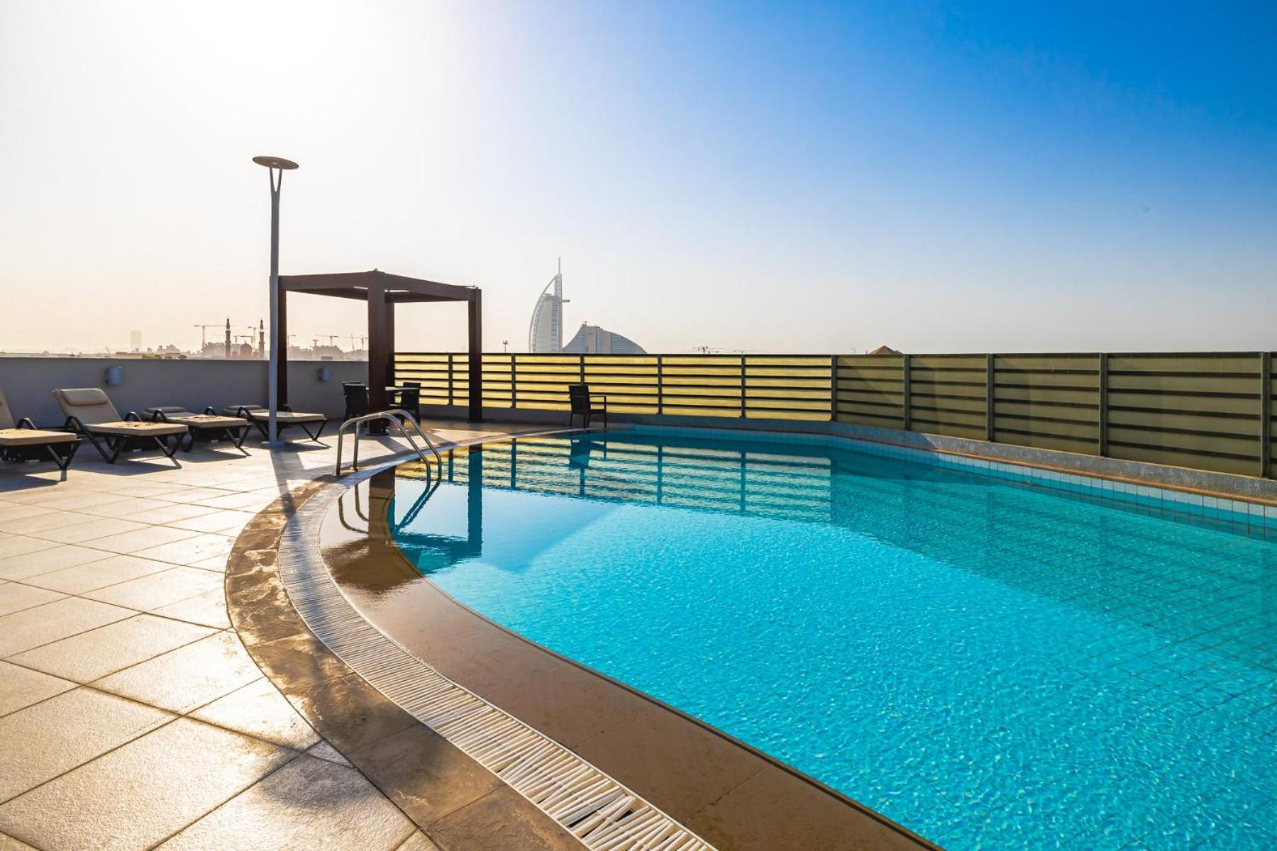 Apartment 2br Api 1000 Community View Jumeirah