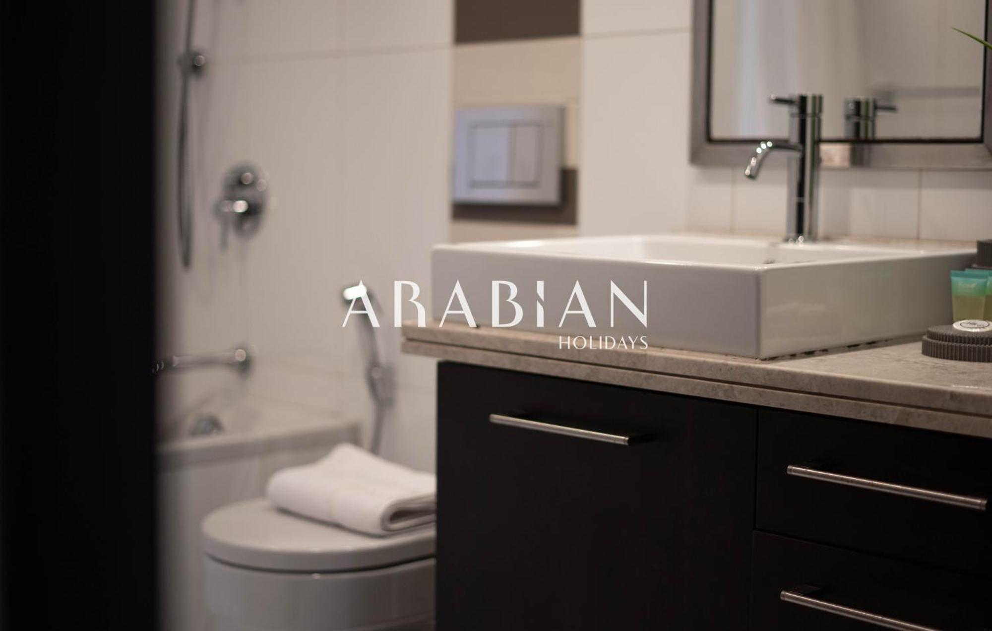 Full Burj View - Stunning 2br In Downtown Apartment *