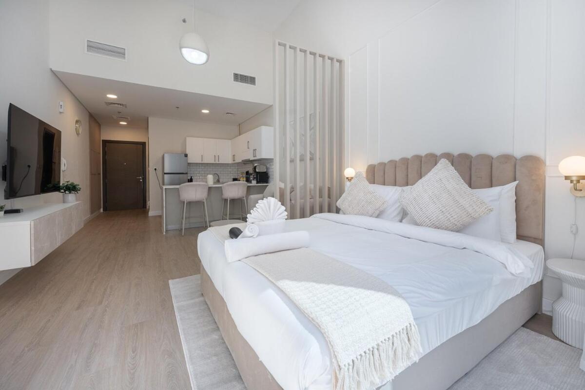 Apartment Trendy For 3 At Casa Grande In Jvc! *
