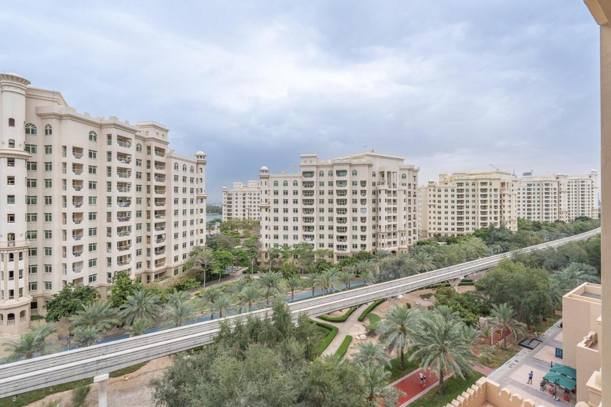 Spacious 3-bedrooms With Cozy Balcony In Palm Jumeira! Apartment
