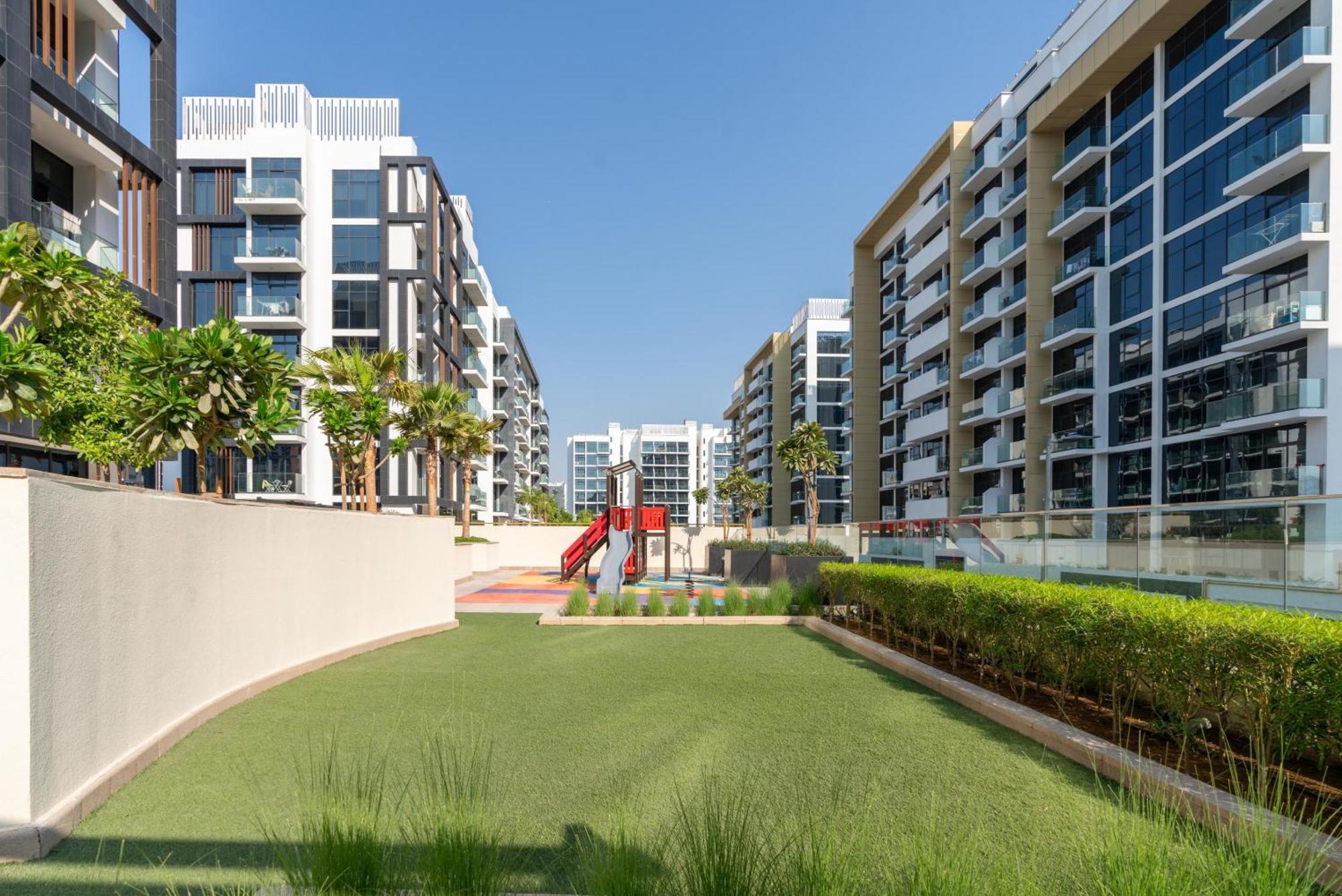 Globalstay Azizi Riviera 34 Apartment *