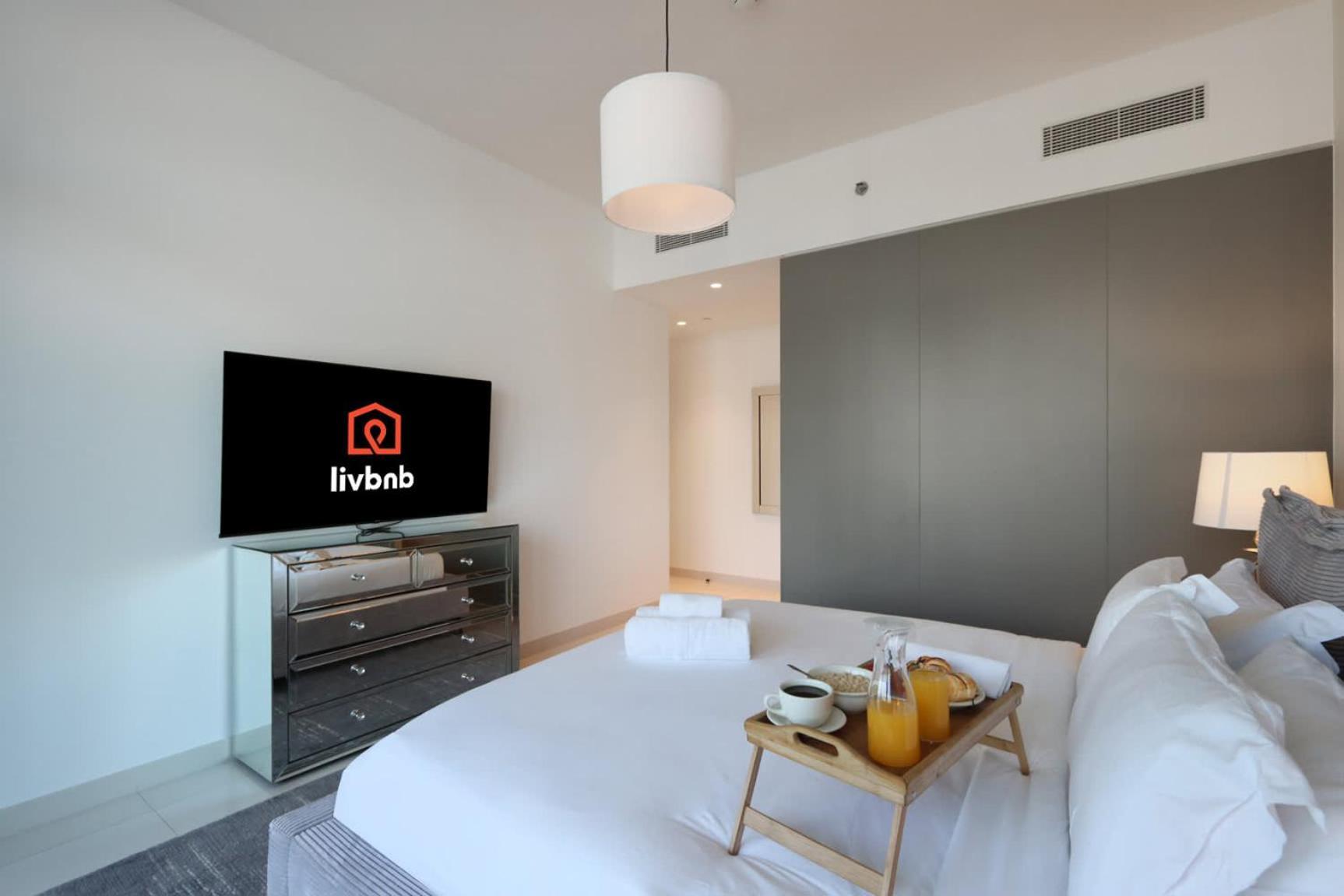 Livbnb - 2br With Stunning Views, Beachfront Living *
