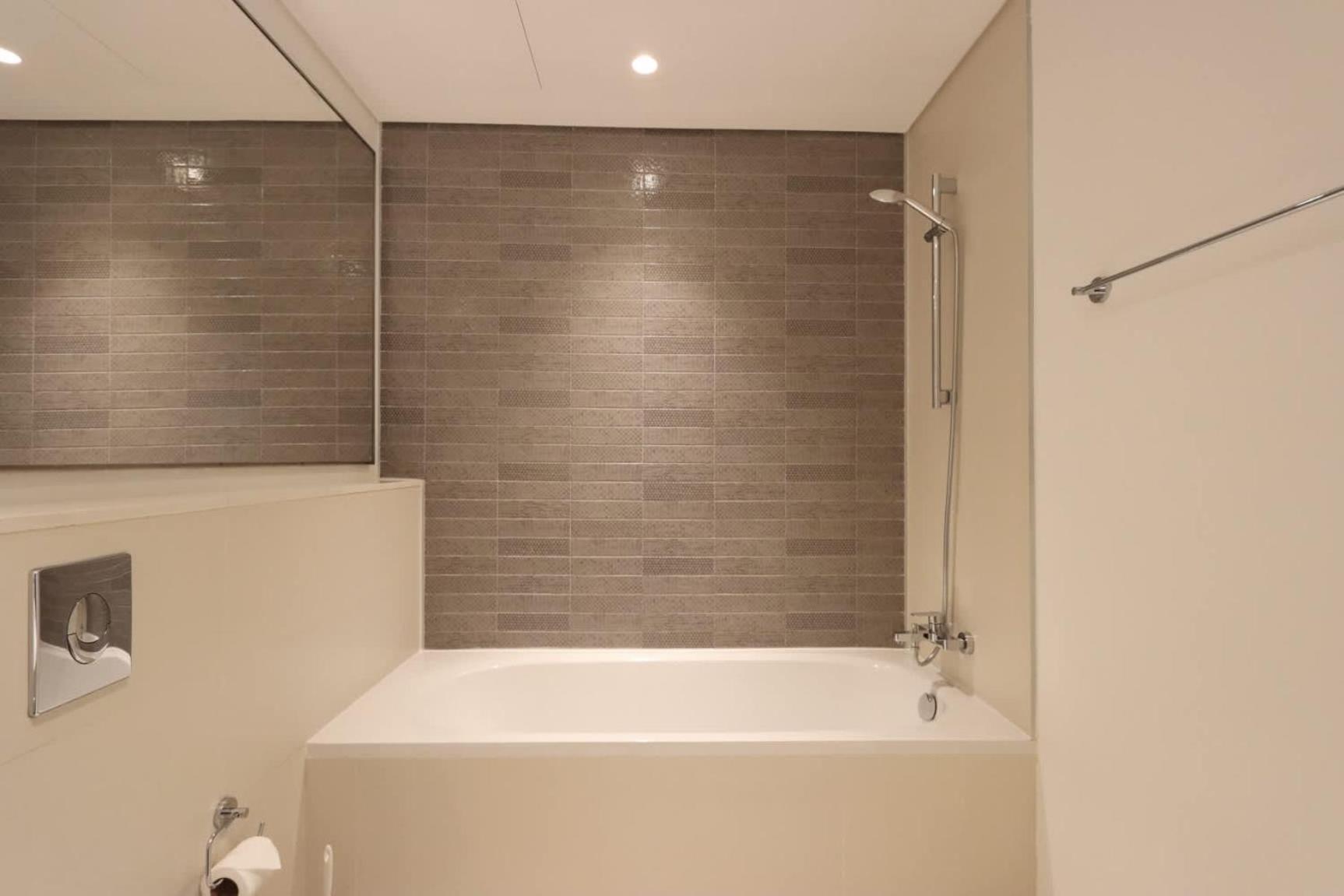 Livbnb - 2br With Stunning Views, Beachfront Living Dubai