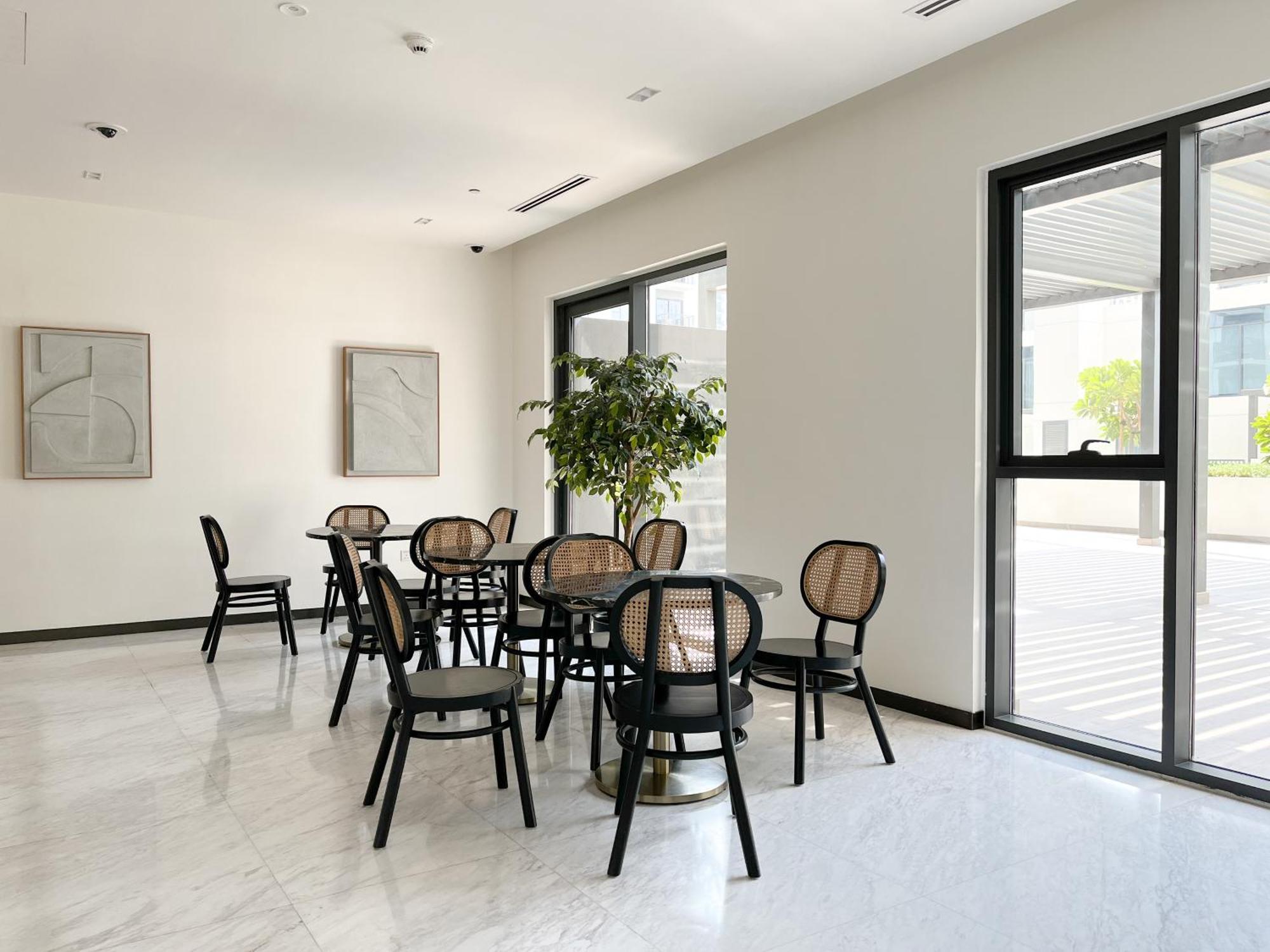 Stylish 1br In Prime Hills *