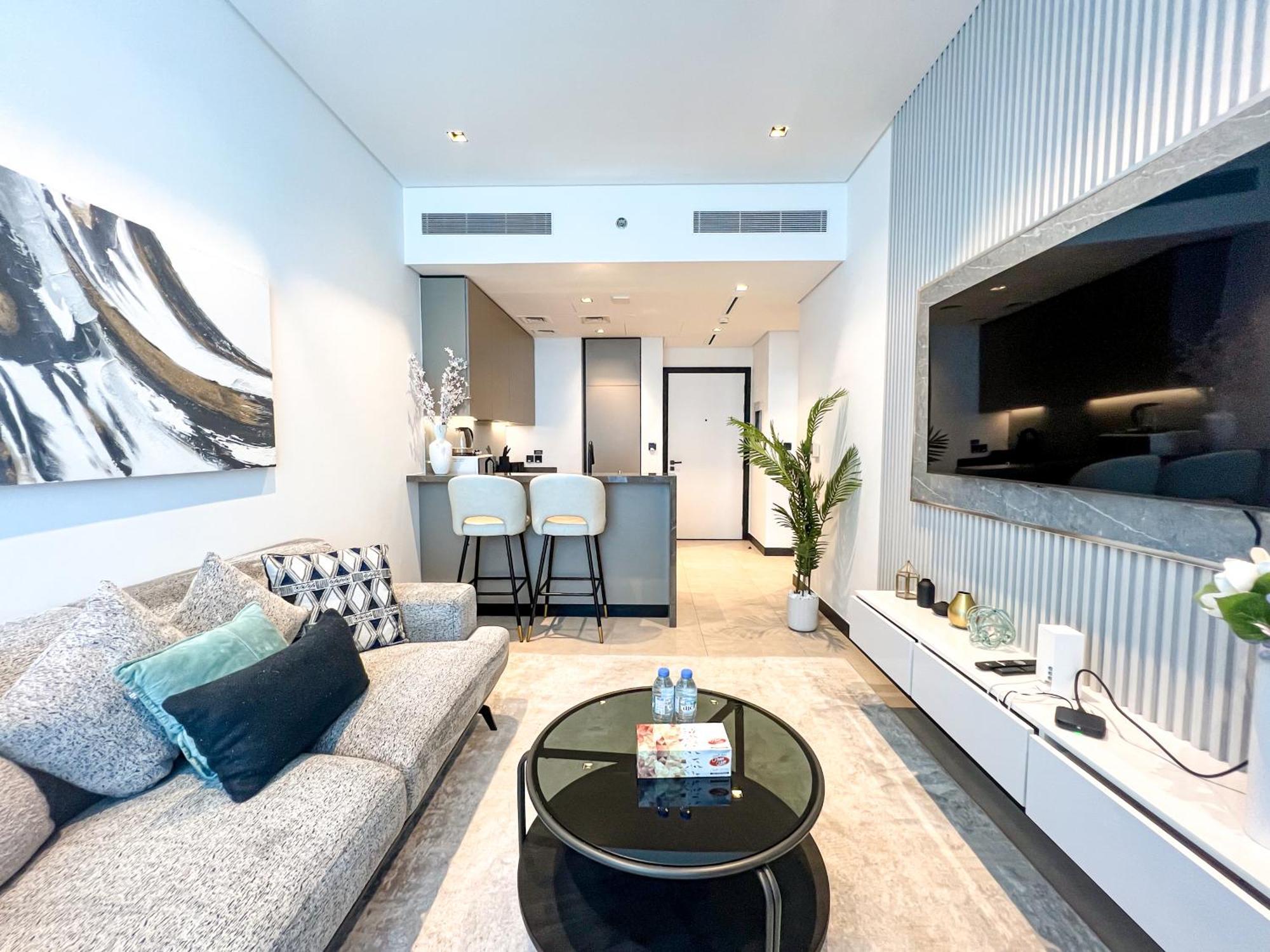 Chic 1-bedroom With Epic Burj Khalifa Views * Dubai