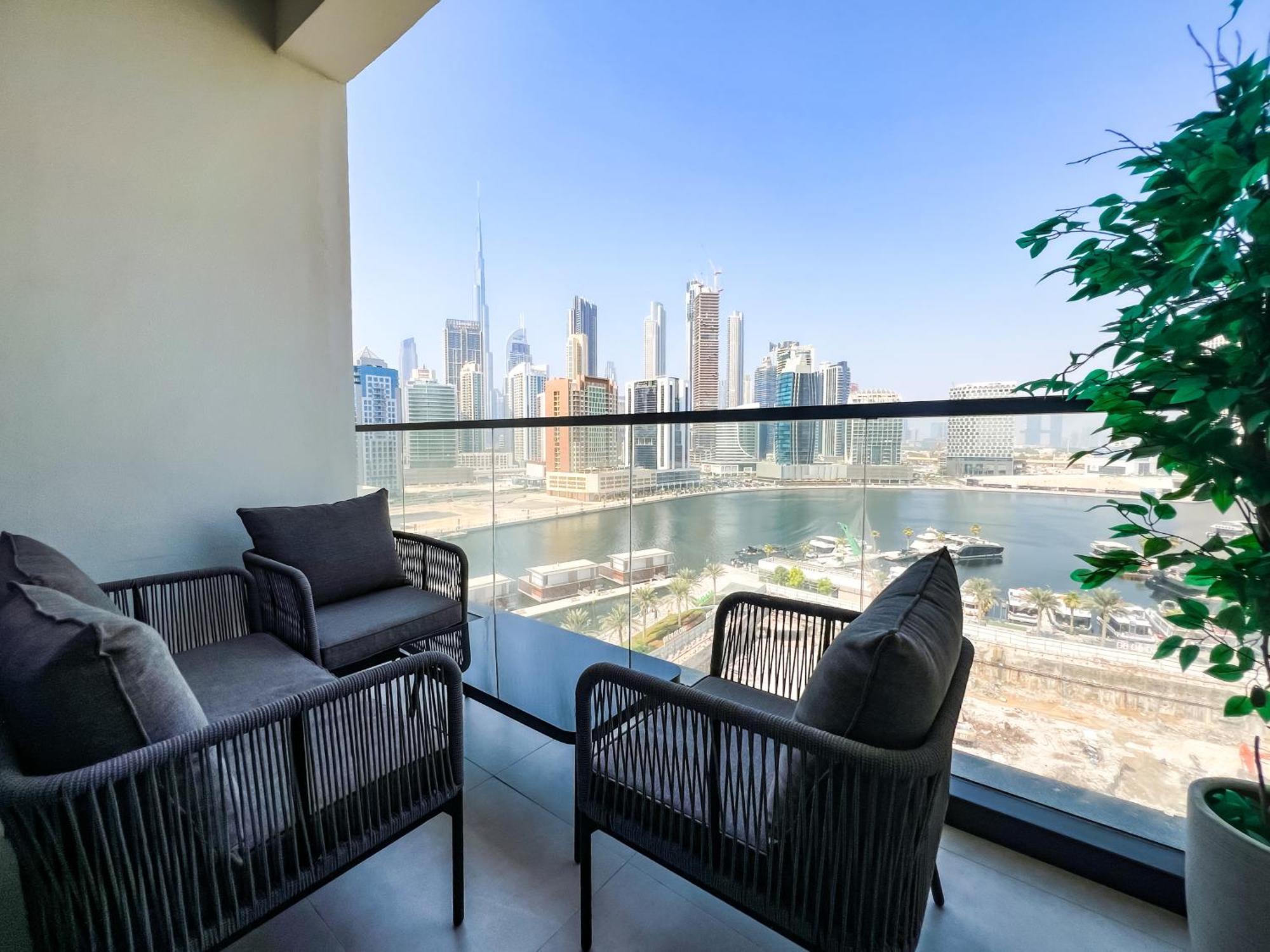 Apartment Chic 1-bedroom With Epic Burj Khalifa Views