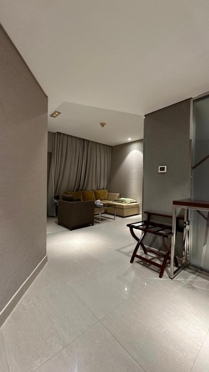 Versailles By Vieras Dubai