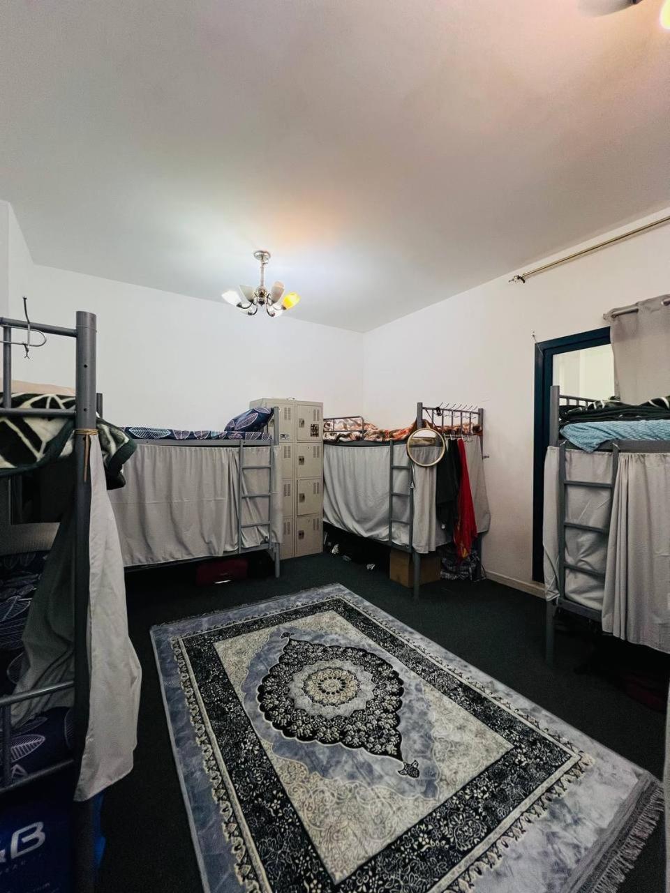 Hostel Golden Horse