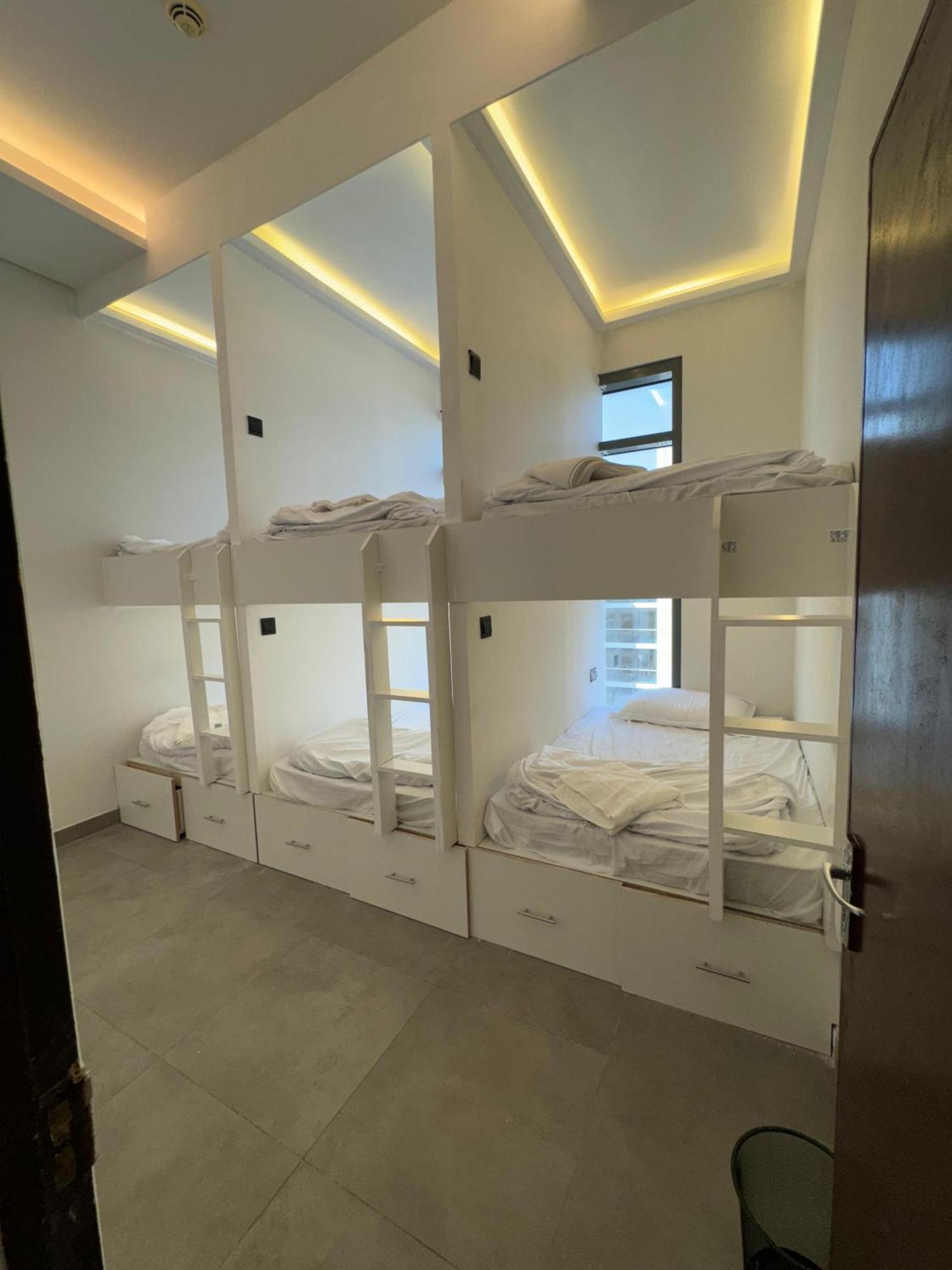 Hostel Urban Nest Burj Khalifa View *
