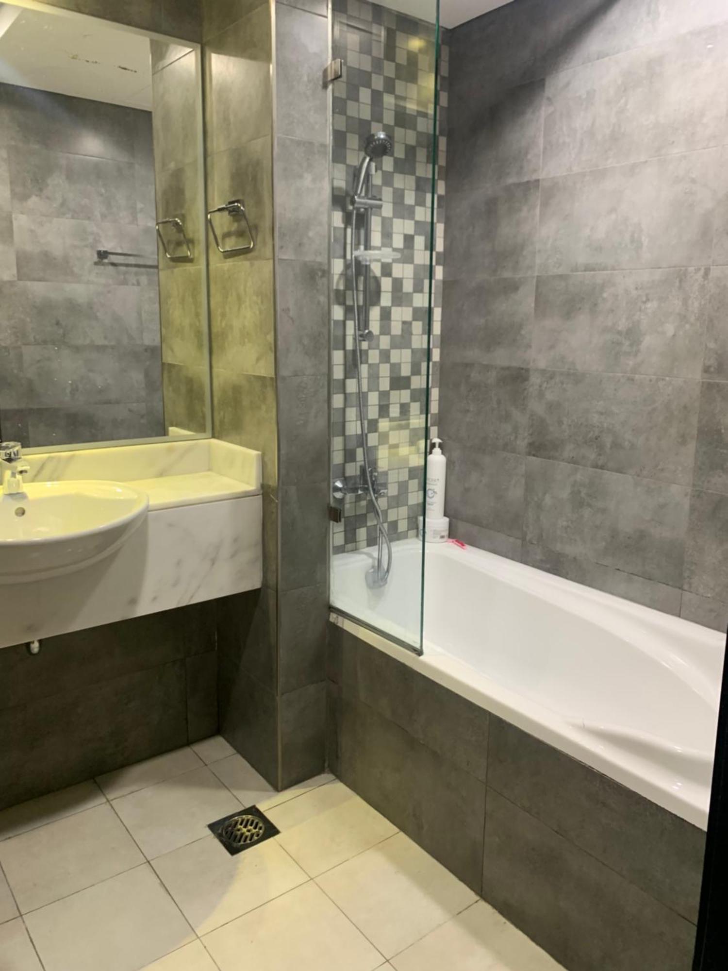Urban Nest Burj Khalifa View Hostel Dubai