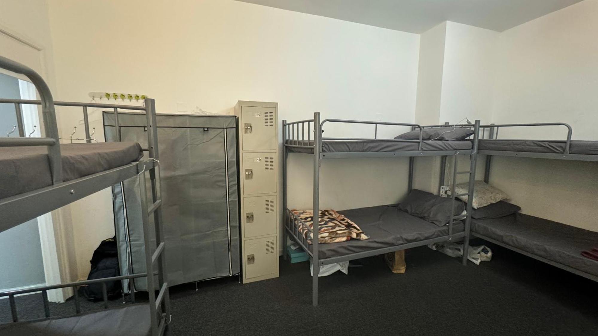 Hostel Golden Horse Dubai