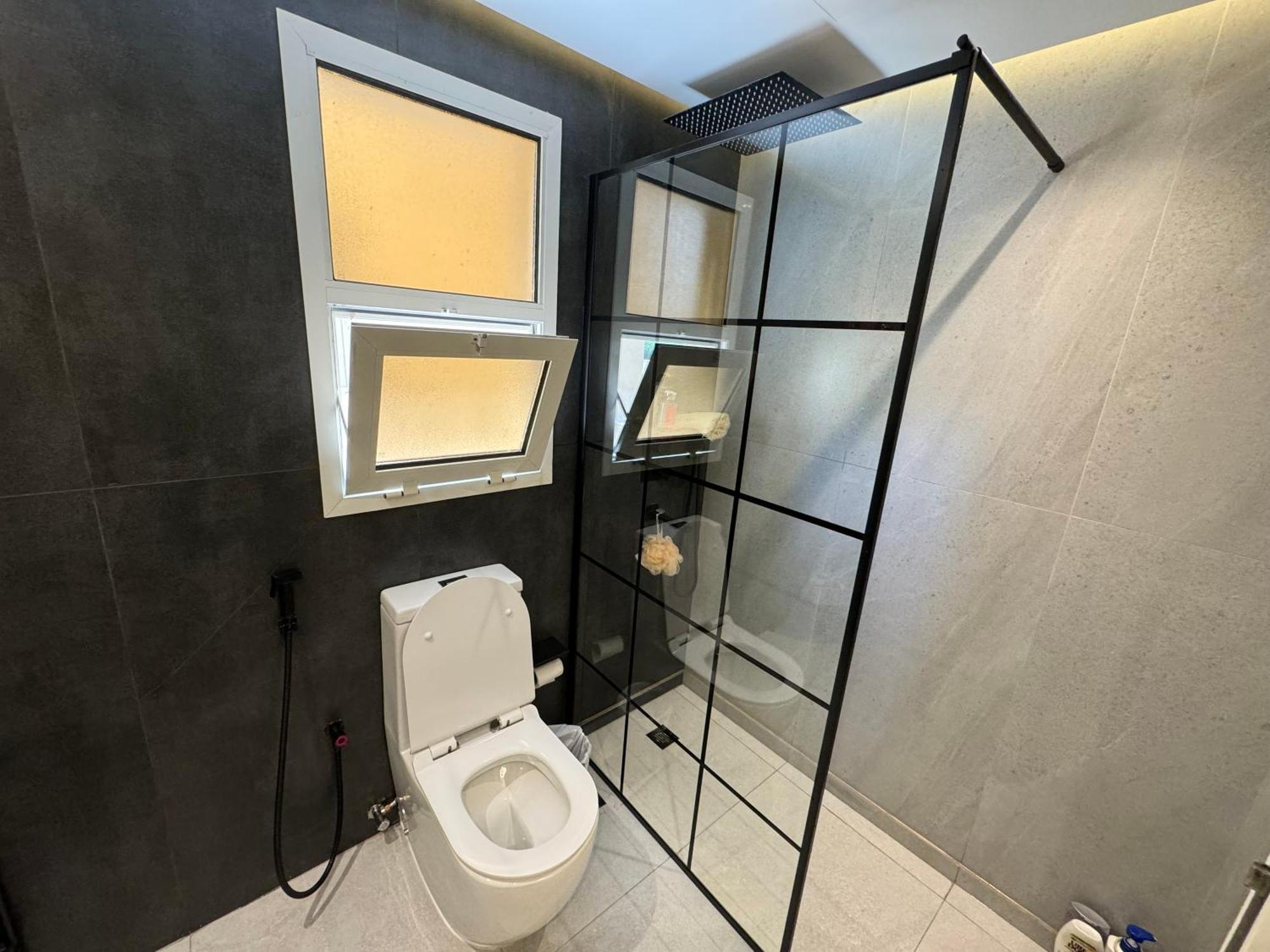 Lovely Brand New 3 Bedroom With Maids * Dubai