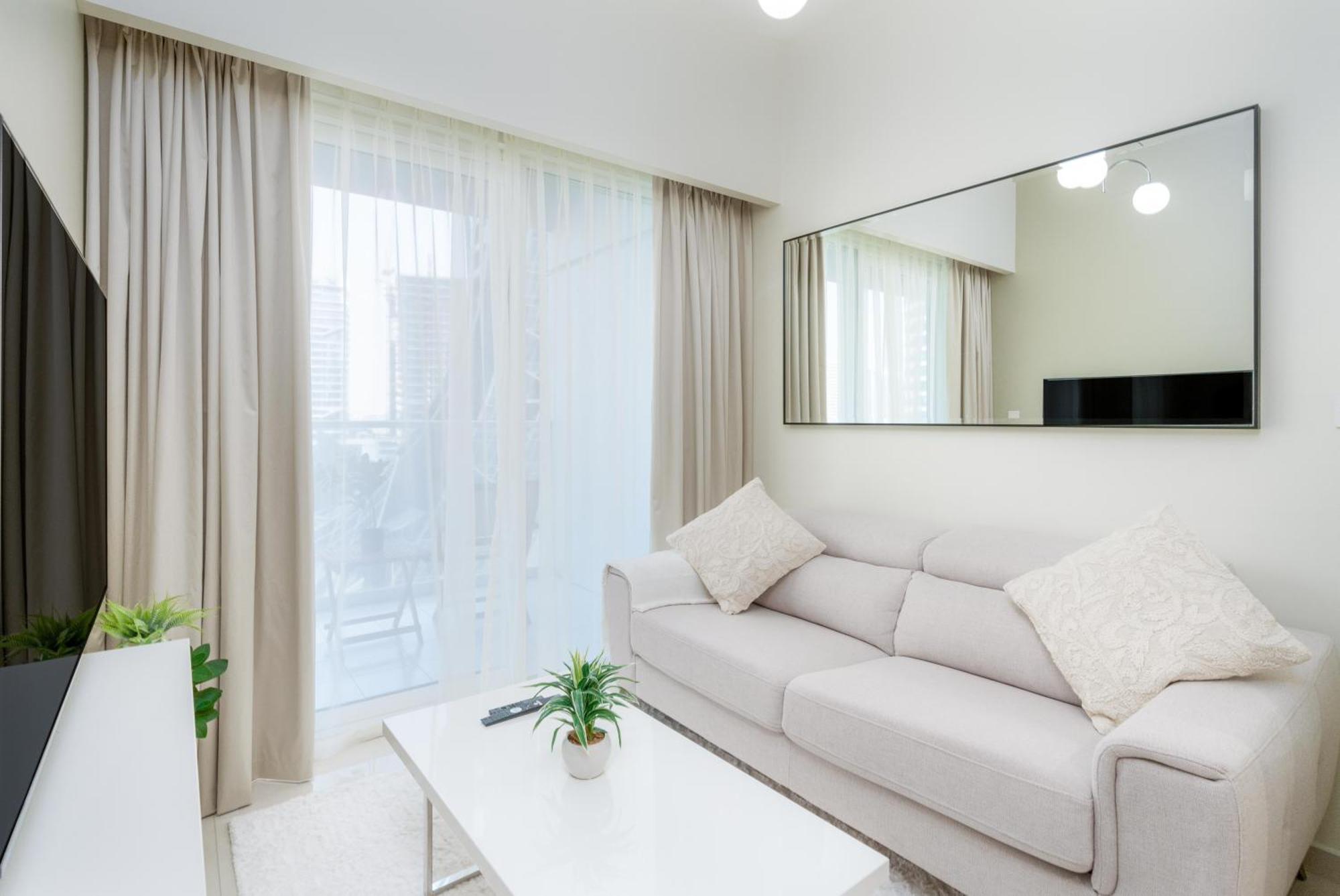 Fascinating 1 Bedroom At Vera * Dubai
