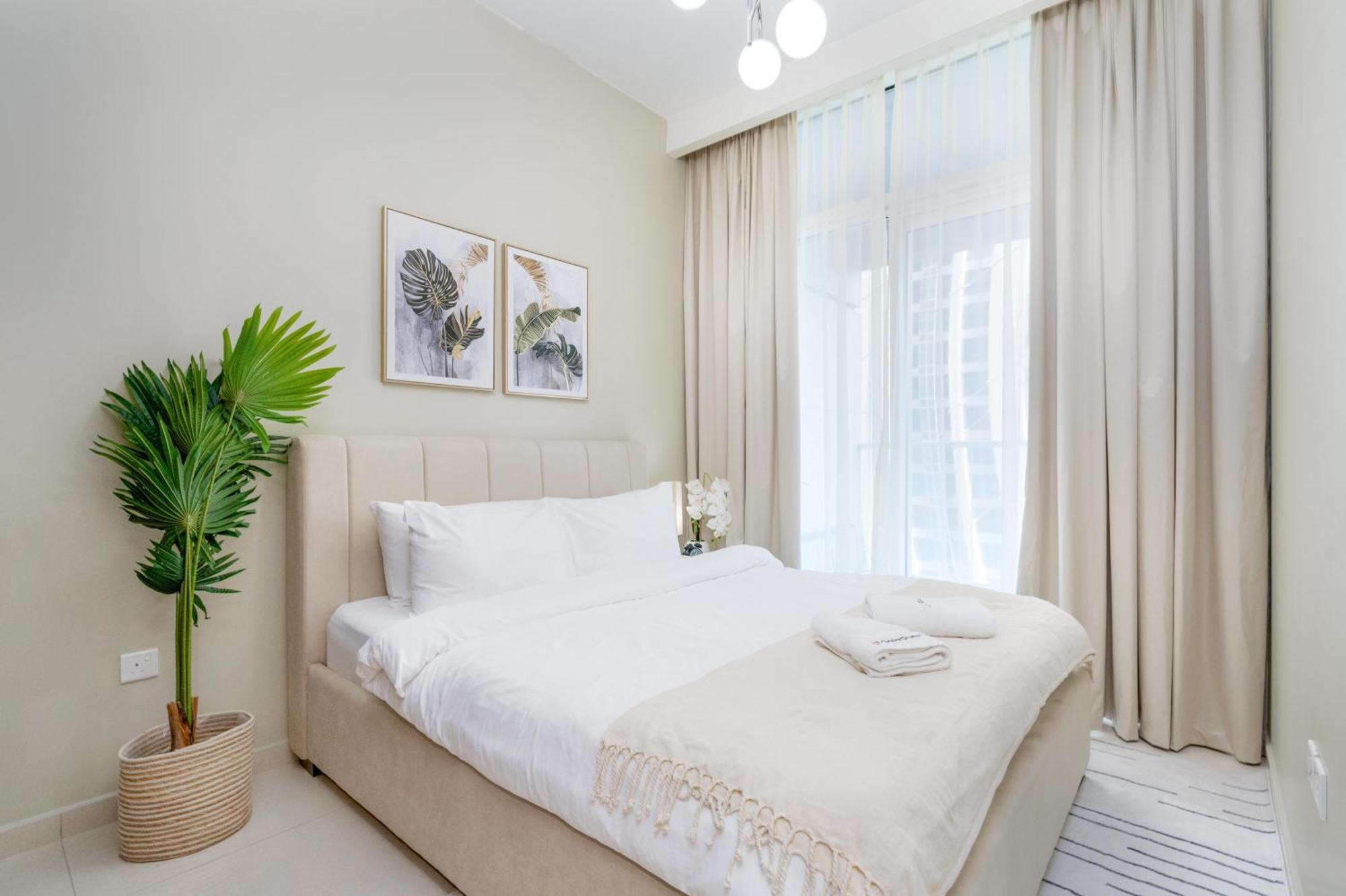 Fascinating 1 Bedroom At Vera Apartment Dubai