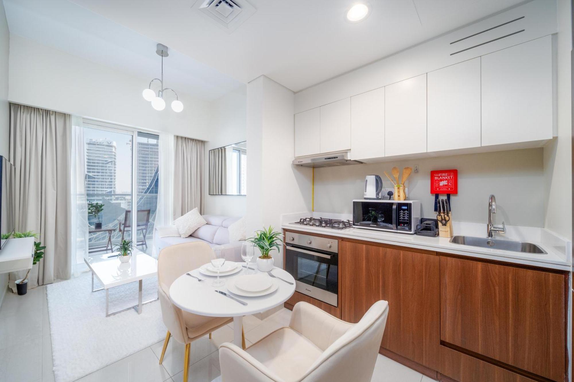 Fascinating 1 Bedroom At Vera * Dubai