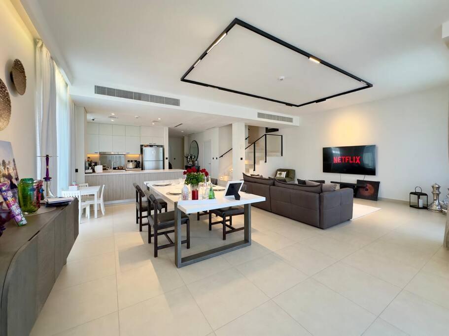 Luxury & Stunning Family Villa-dubai Hills Estate