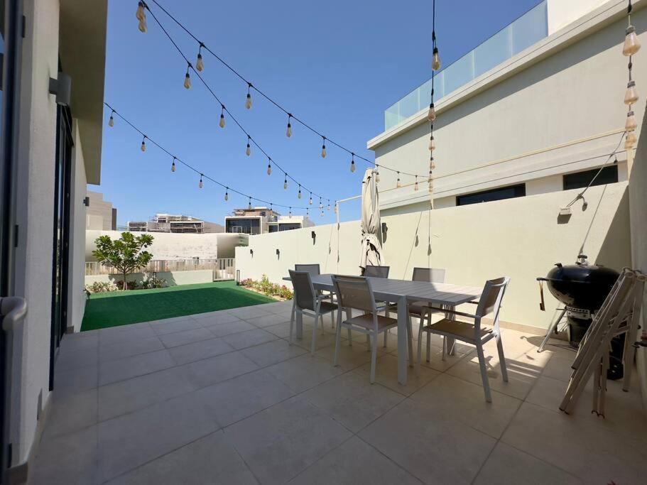 Luxury & Stunning Family Villa-dubai Hills Estate Villa Dubai