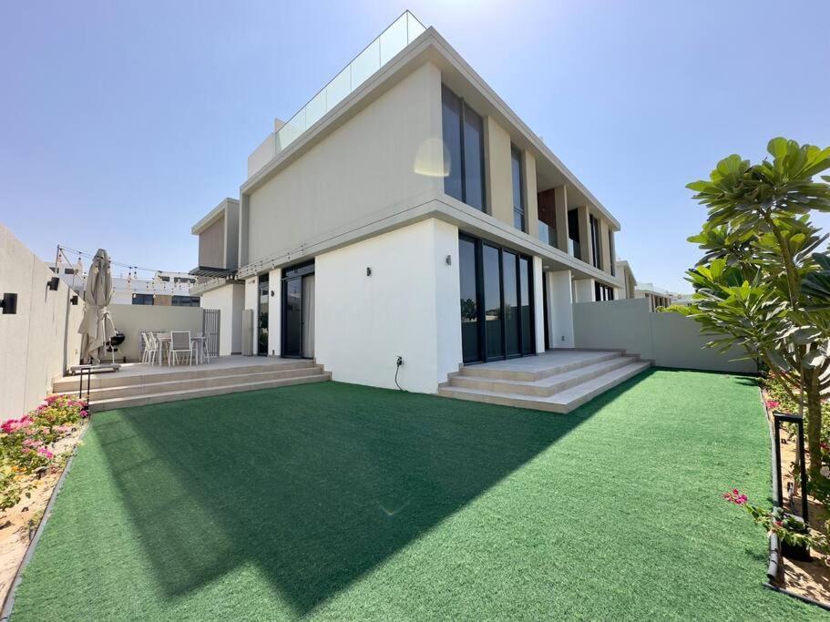 Luxury & Stunning Family Villa-dubai Hills Estate *