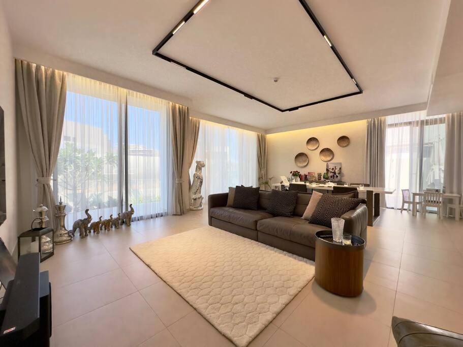 Villa Luxury & Stunning Family Villa-dubai Hills Estate Dubai