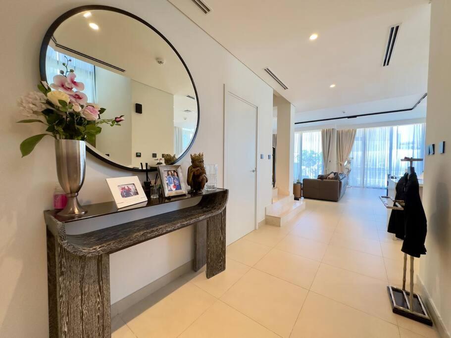 Luxury & Stunning Family Villa-dubai Hills Estate