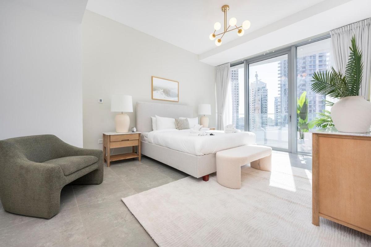 Stunning 1-bedroom With Sea View In Marina Dubai