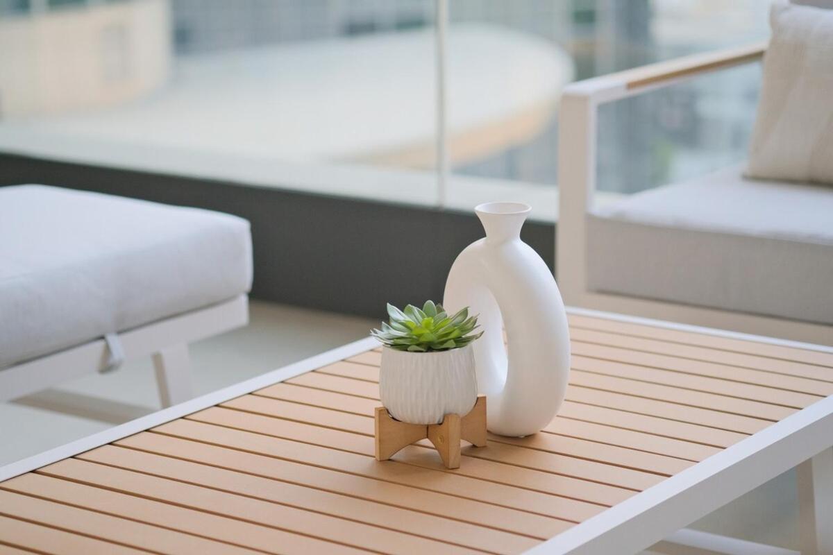 Luxurious 2-bedroom Escape With Burj Khalifa Views At Act One In Downtown Apartment Dubai
