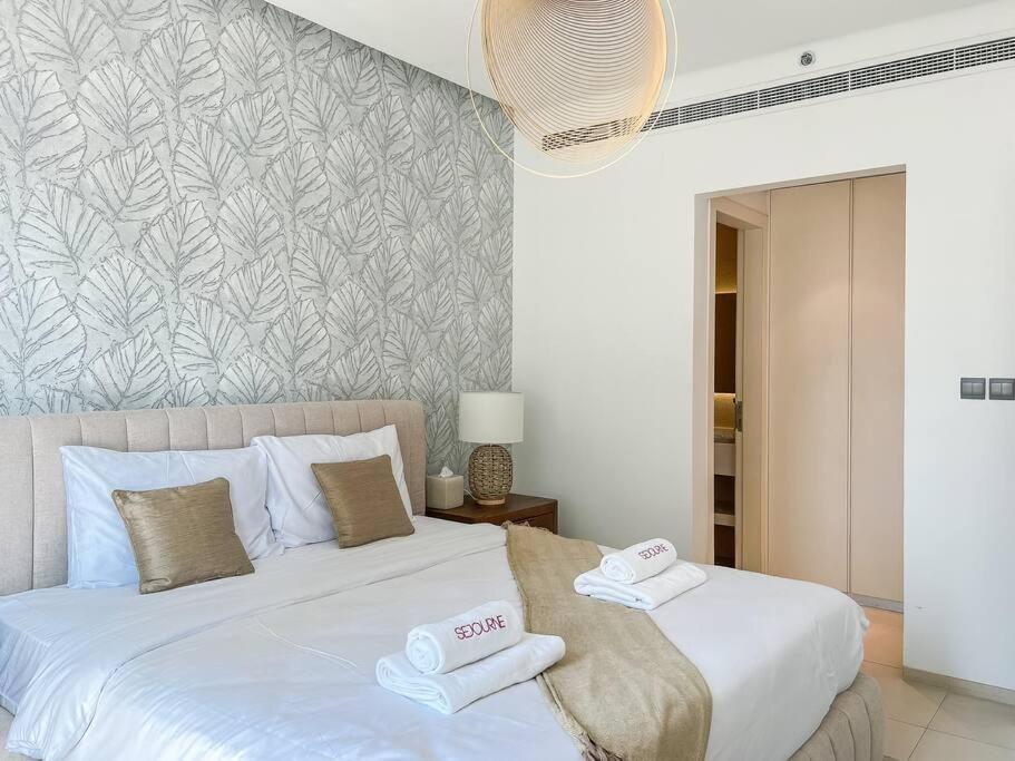 Modern 1br Panoramic View, West Avenue *