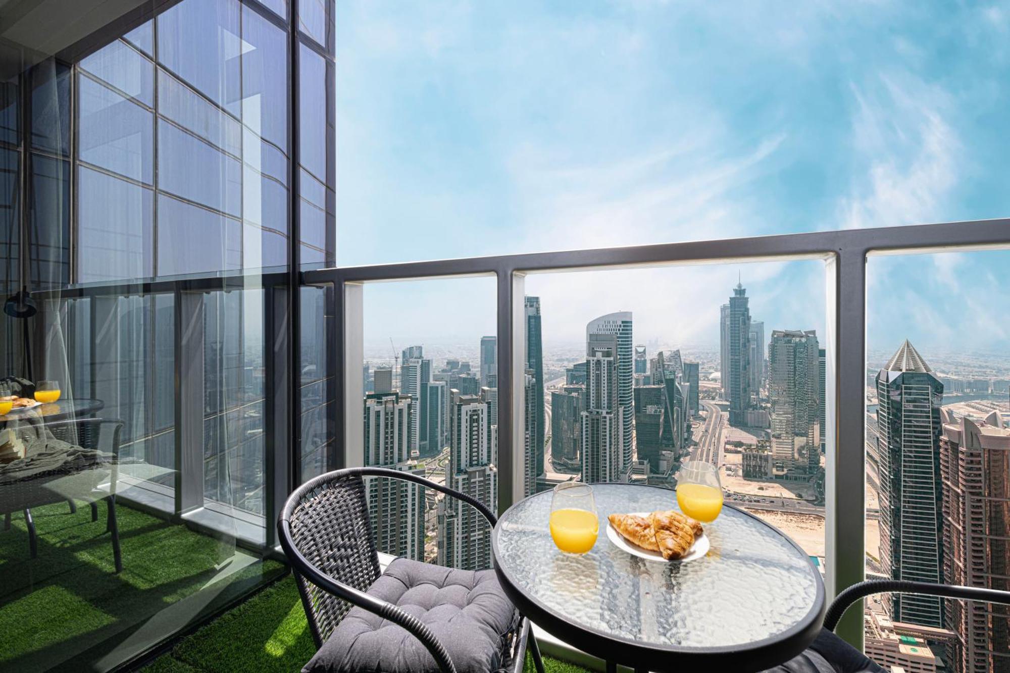 64th Floor Highest Downtown Infinity Pool Burj Khalifa View Apartment *