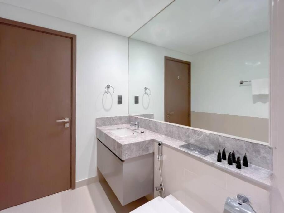Apartment The Signature-step To Burjkhalifa-actone-1br