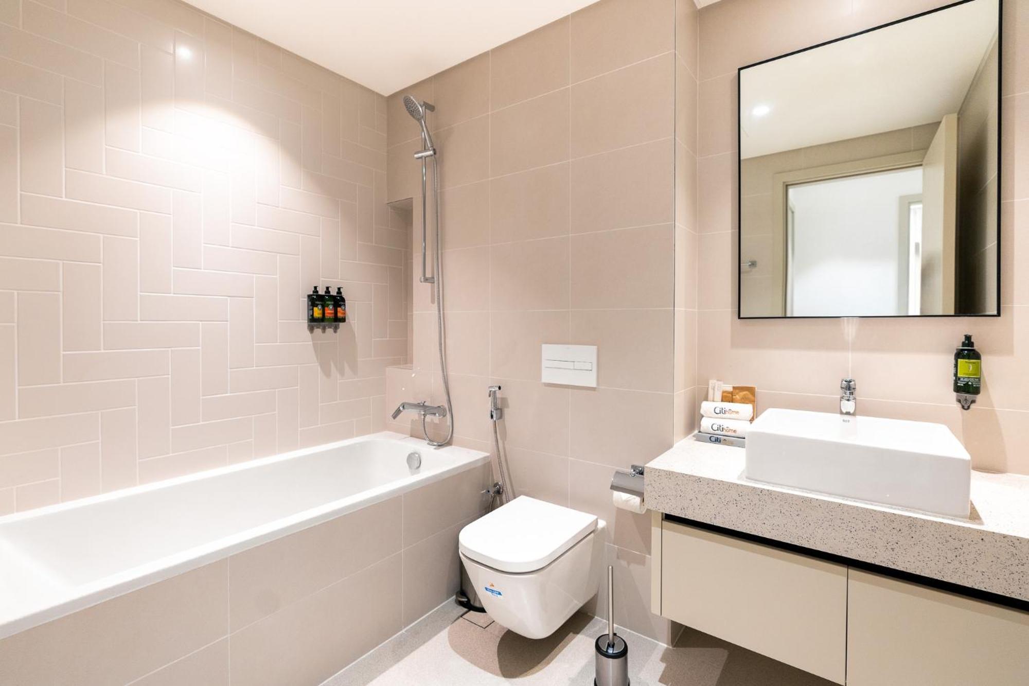 Citihome - 1br In Marina Vista At Front *